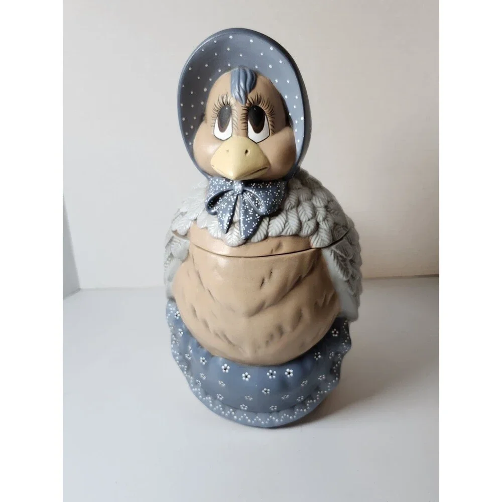 VTG Ceramic Mother Hen Chicken Cookie Jar Ruffled Bonnet & Shawl Decor Farmhouse